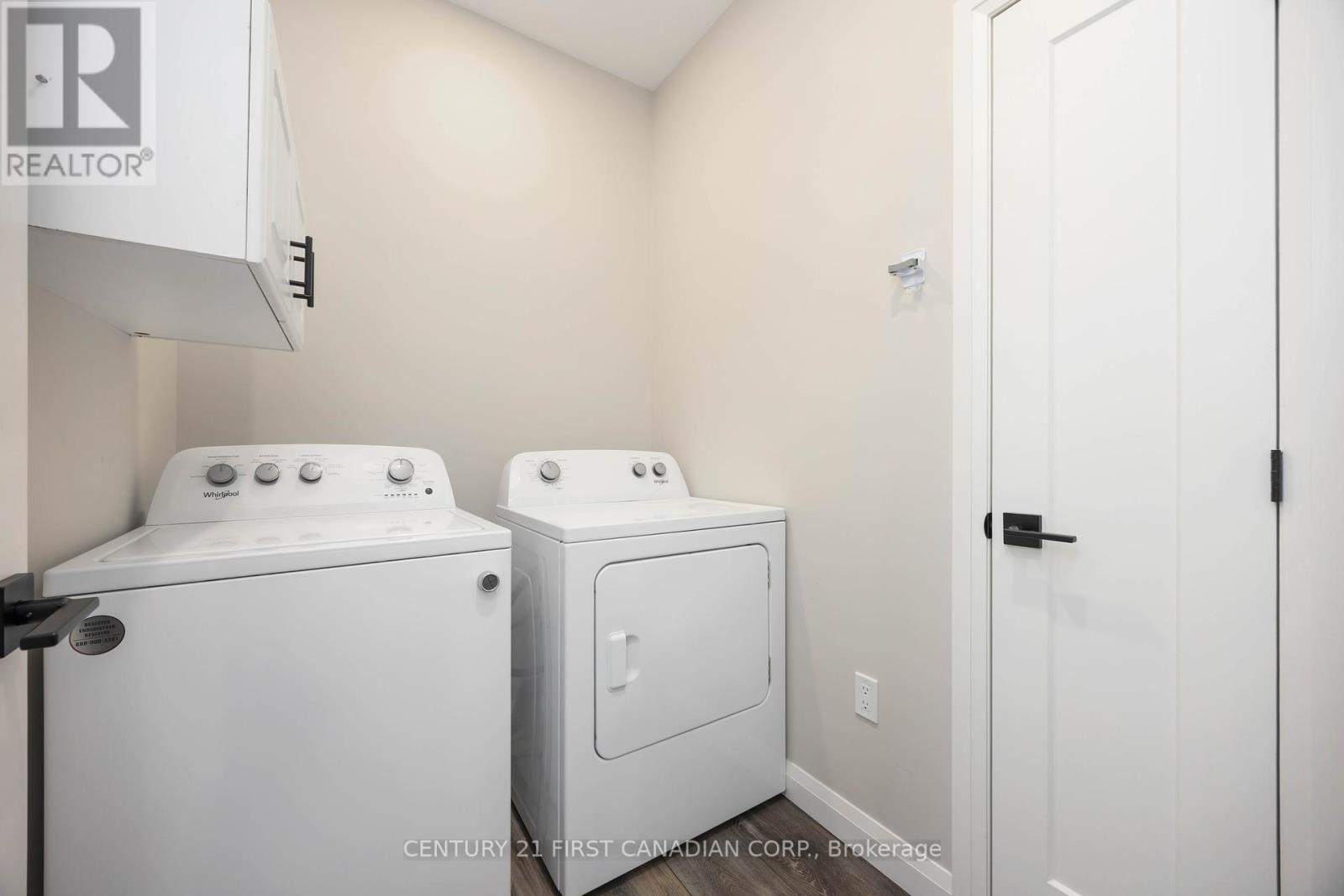 482 Kip Lane, Plympton-Wyoming, Ontario  N0N 1T0 - Photo 26 - X12137943