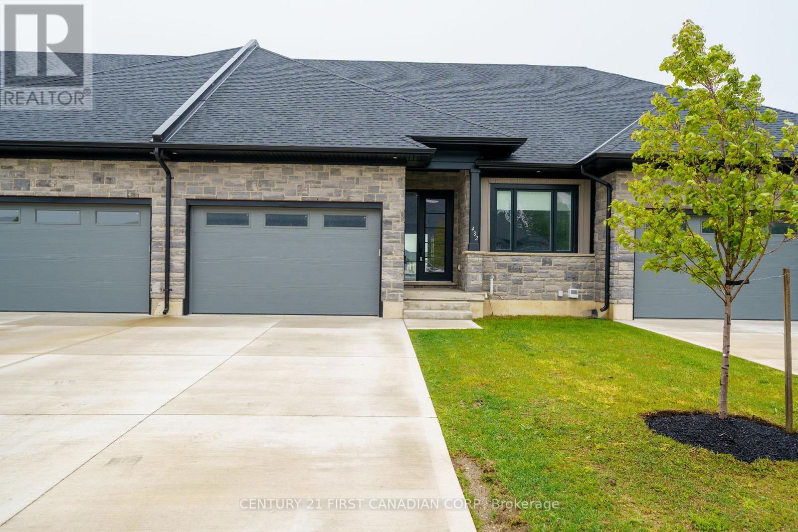 482 KIP LANE, Plympton-Wyoming, Ontario