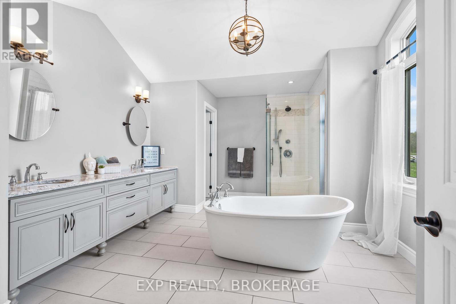 228 Mill Pond Place, Kingston, Ontario  K7M 0C9 - Photo 26 - X12173250