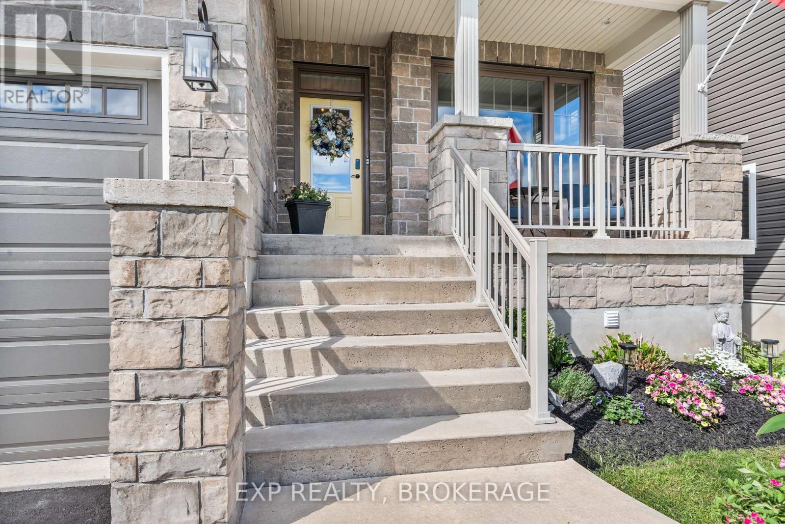 228 Mill Pond Place, Kingston, Ontario  K7M 0C9 - Photo 4 - X12173250