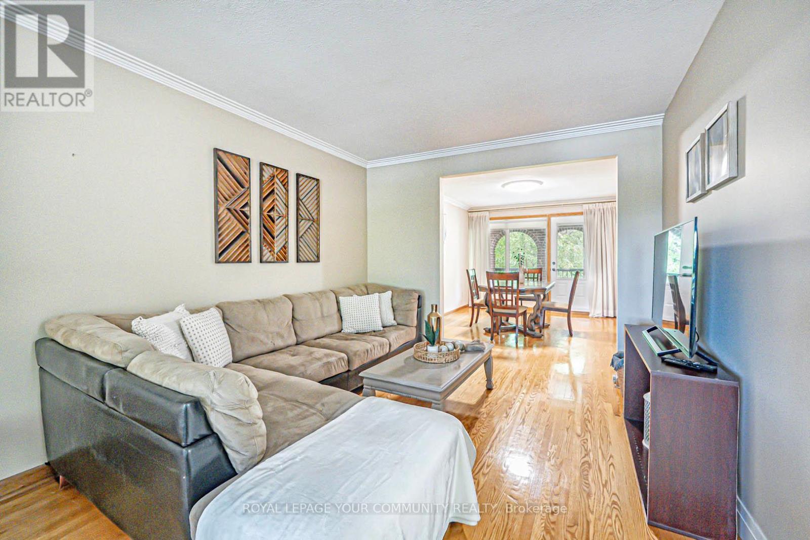 108 Rowntree Mill Road, Toronto (Humber Summit), Ontario  M9L 1C6 - Photo 11 - W12172992