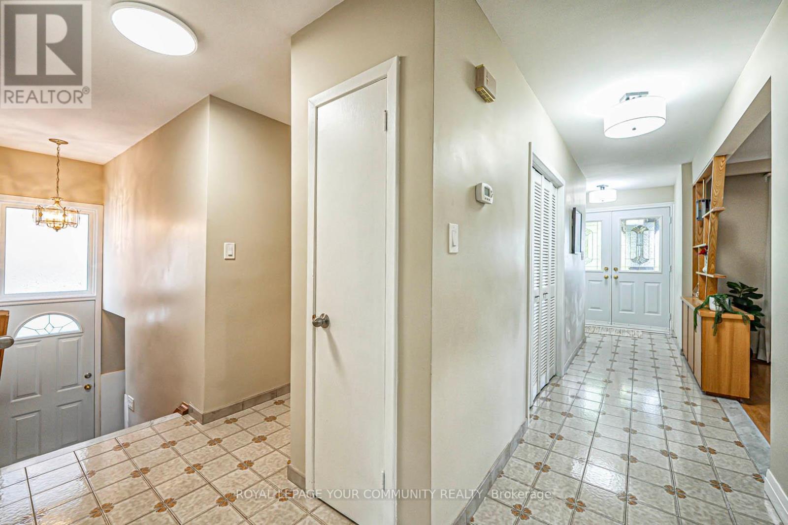 108 Rowntree Mill Road, Toronto, Ontario  M9L 1C6 - Photo 19 - W12172992