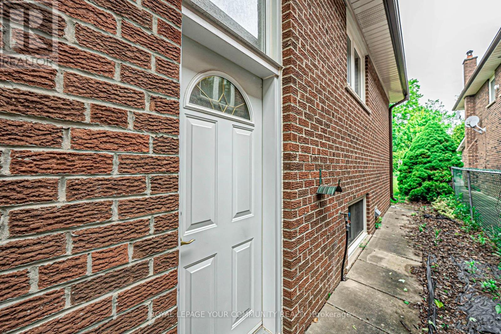 108 Rowntree Mill Road, Toronto, Ontario  M9L 1C6 - Photo 31 - W12172992
