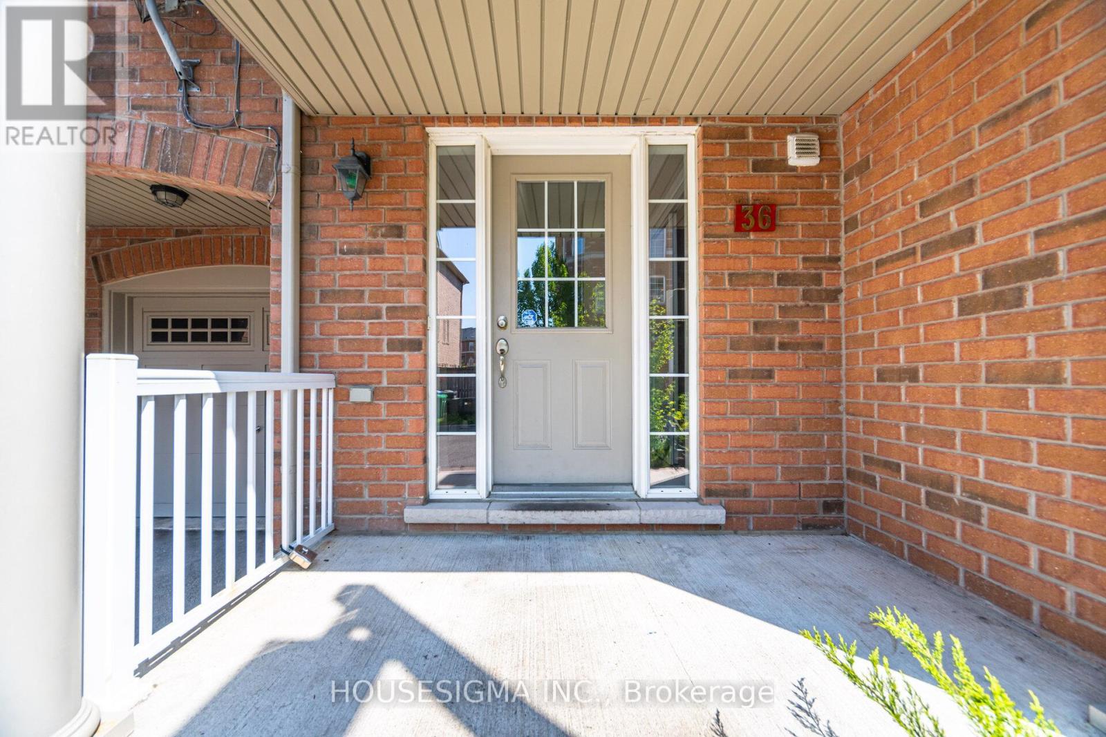 36 Arizona Drive, Brampton (Bram West), Ontario  L6Y 0R6 - Photo 3 - W12172994