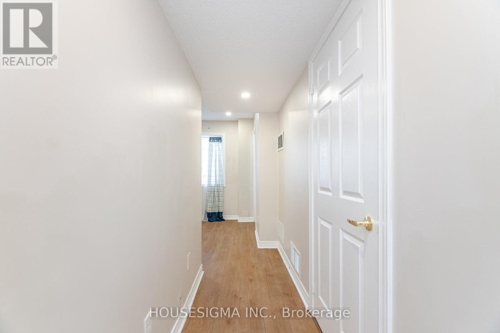36 Arizona Drive, Brampton (Bram West), Ontario  L6Y 0R6 - Photo 8 - W12172994