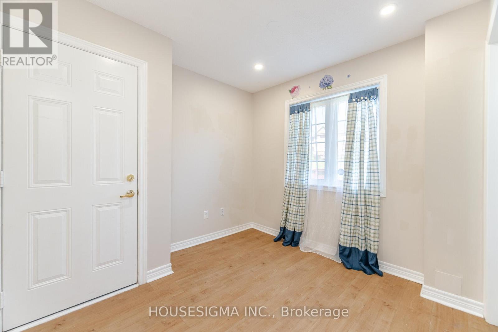 36 Arizona Drive, Brampton (Bram West), Ontario  L6Y 0R6 - Photo 9 - W12172994