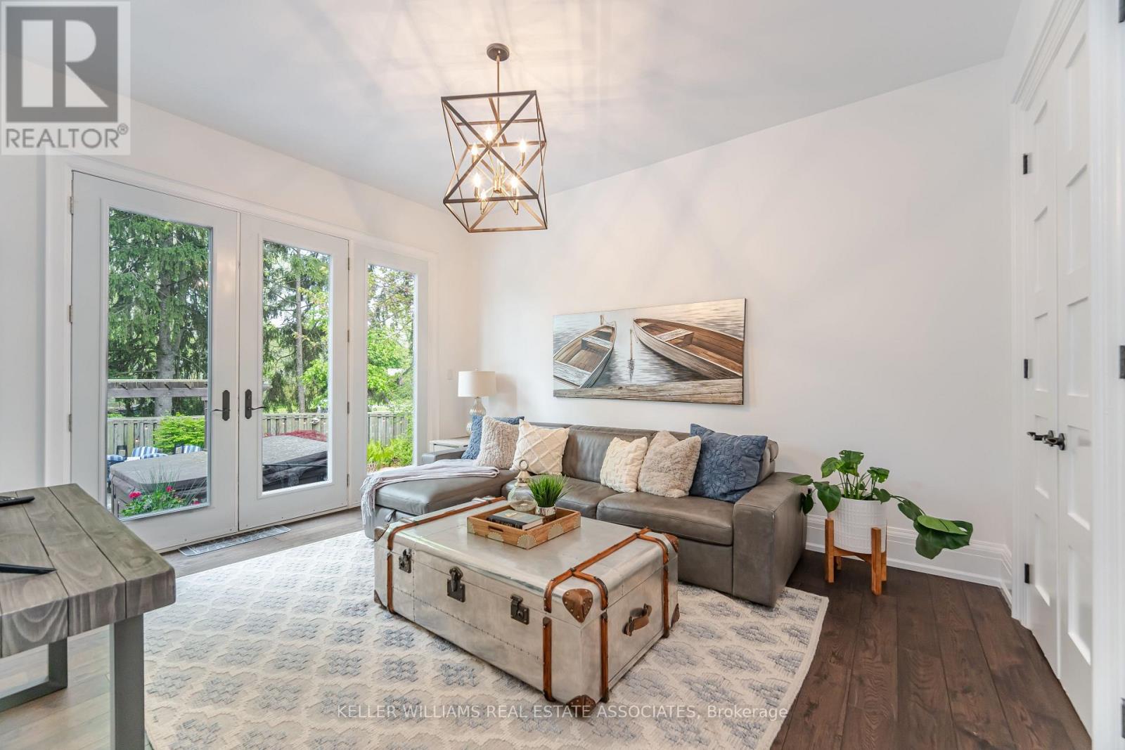 157 Dianne Avenue, Oakville (Mo Morrison), Ontario  L6J 4G8 - Photo 20 - W12173007