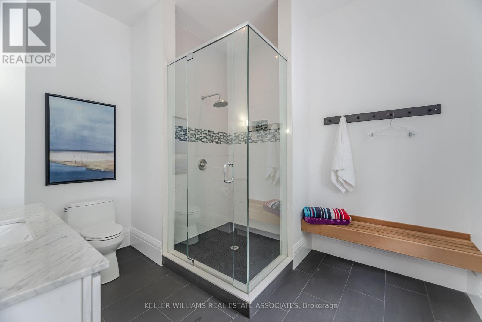 157 Dianne Avenue, Oakville (Mo Morrison), Ontario  L6J 4G8 - Photo 21 - W12173007