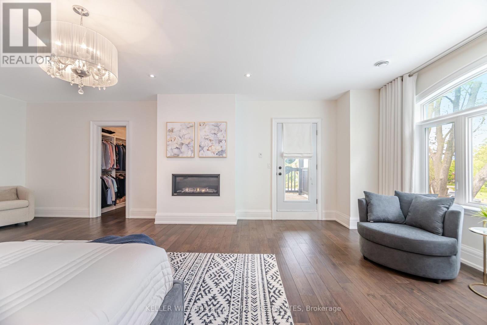 157 Dianne Avenue, Oakville (Mo Morrison), Ontario  L6J 4G8 - Photo 27 - W12173007