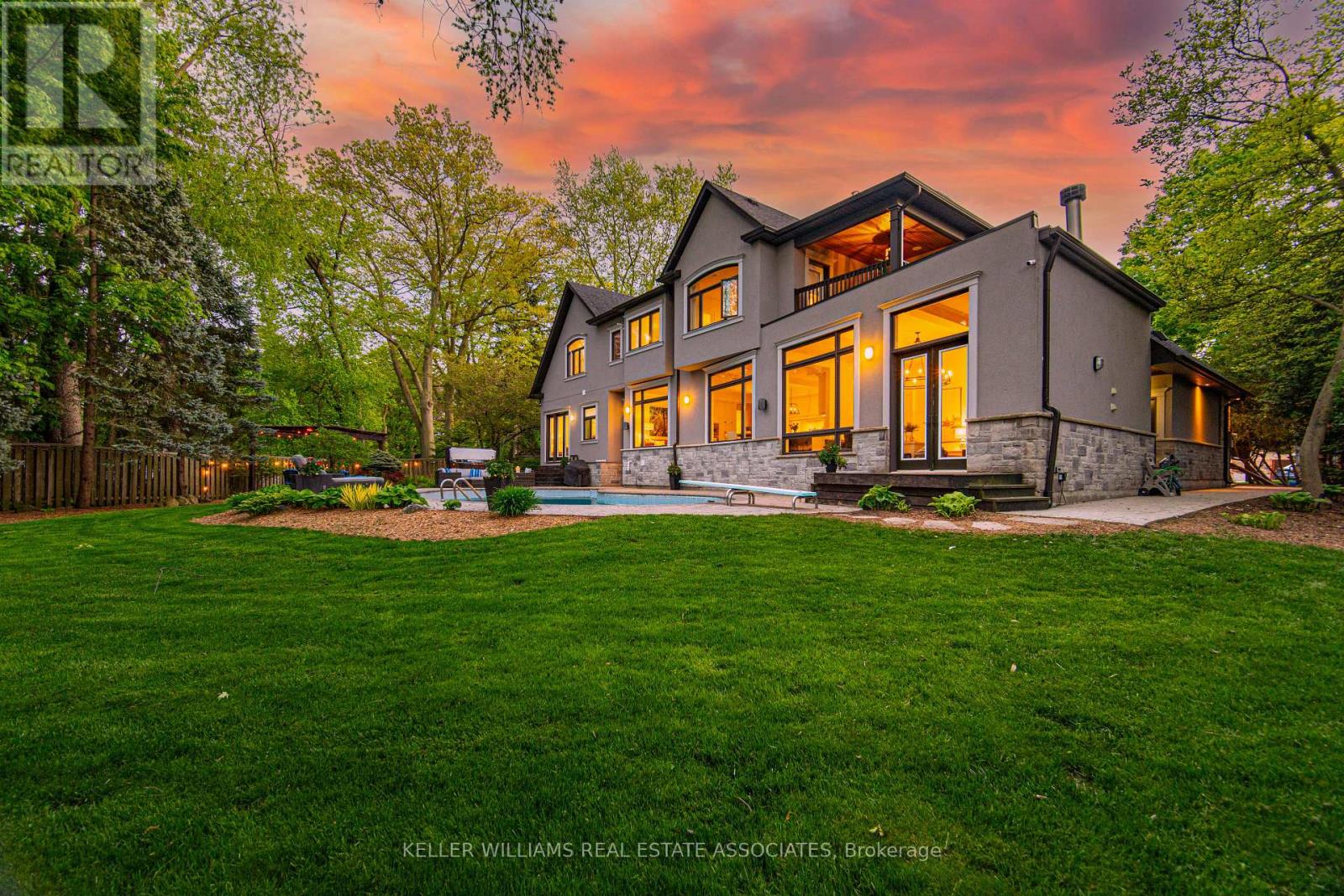 157 Dianne Avenue, Oakville (Mo Morrison), Ontario  L6J 4G8 - Photo 48 - W12173007