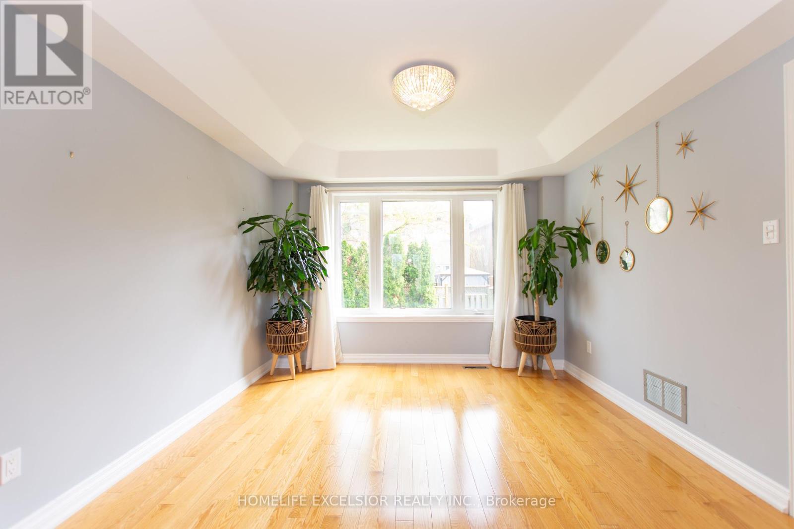 6842 Yarrow Avenue, Mississauga (Lisgar), Ontario  L5N 6V1 - Photo 8 - W12173020