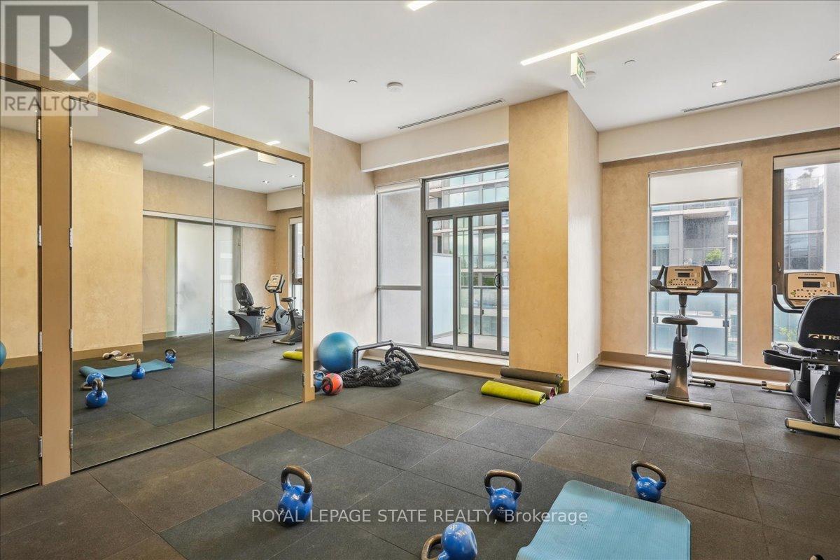 2013 - 17 Zorra Street, Toronto, Ontario  M8Z 4Z6 - Photo 33 - W12173145