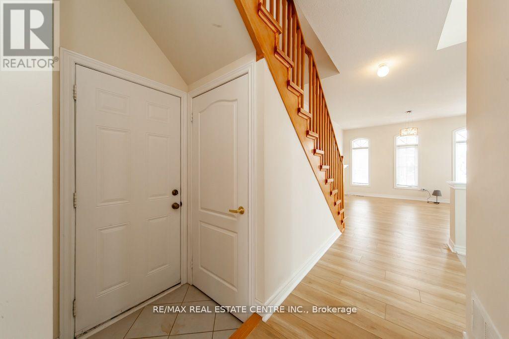 543 Vaughan Court, Milton, Ontario  L9T 8A6 - Photo 20 - W12173186