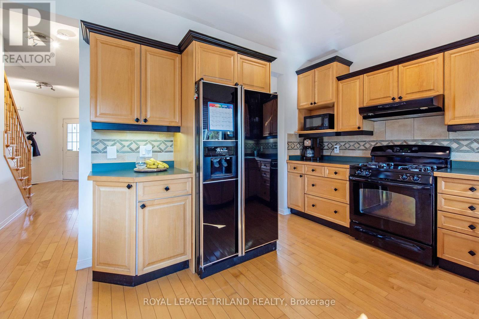 48 Meadowoak Crescent, London North (North M), Ontario  N6H 5E8 - Photo 10 - X12173263