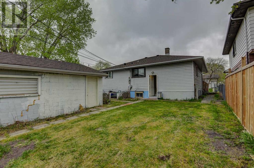2443 47 Street Se, Calgary, Alberta  T2B 1L7 - Photo 2 - A2196325