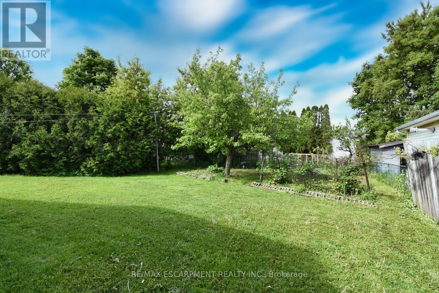 18 Villa Court, Hamilton (Templemead), Ontario  L8W 1M2 - Photo 31 - X12173084