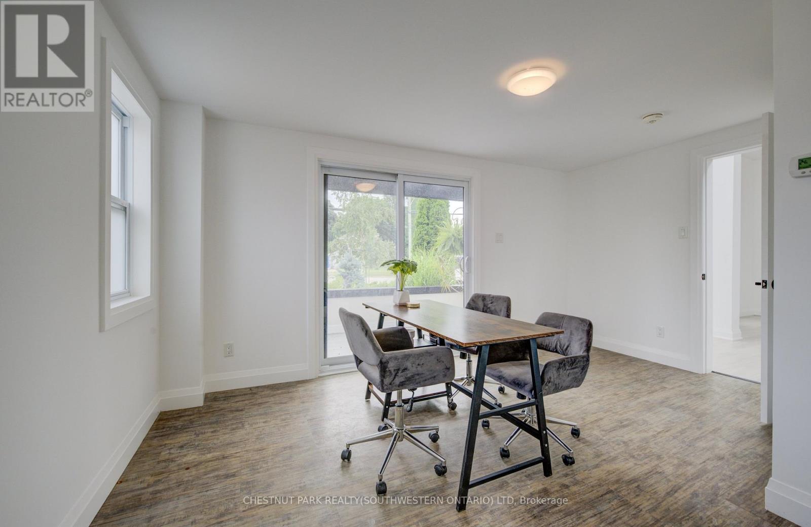 149 Woolwich Street, Waterloo, Ontario  N2K 1S5 - Photo 8 - X12173116