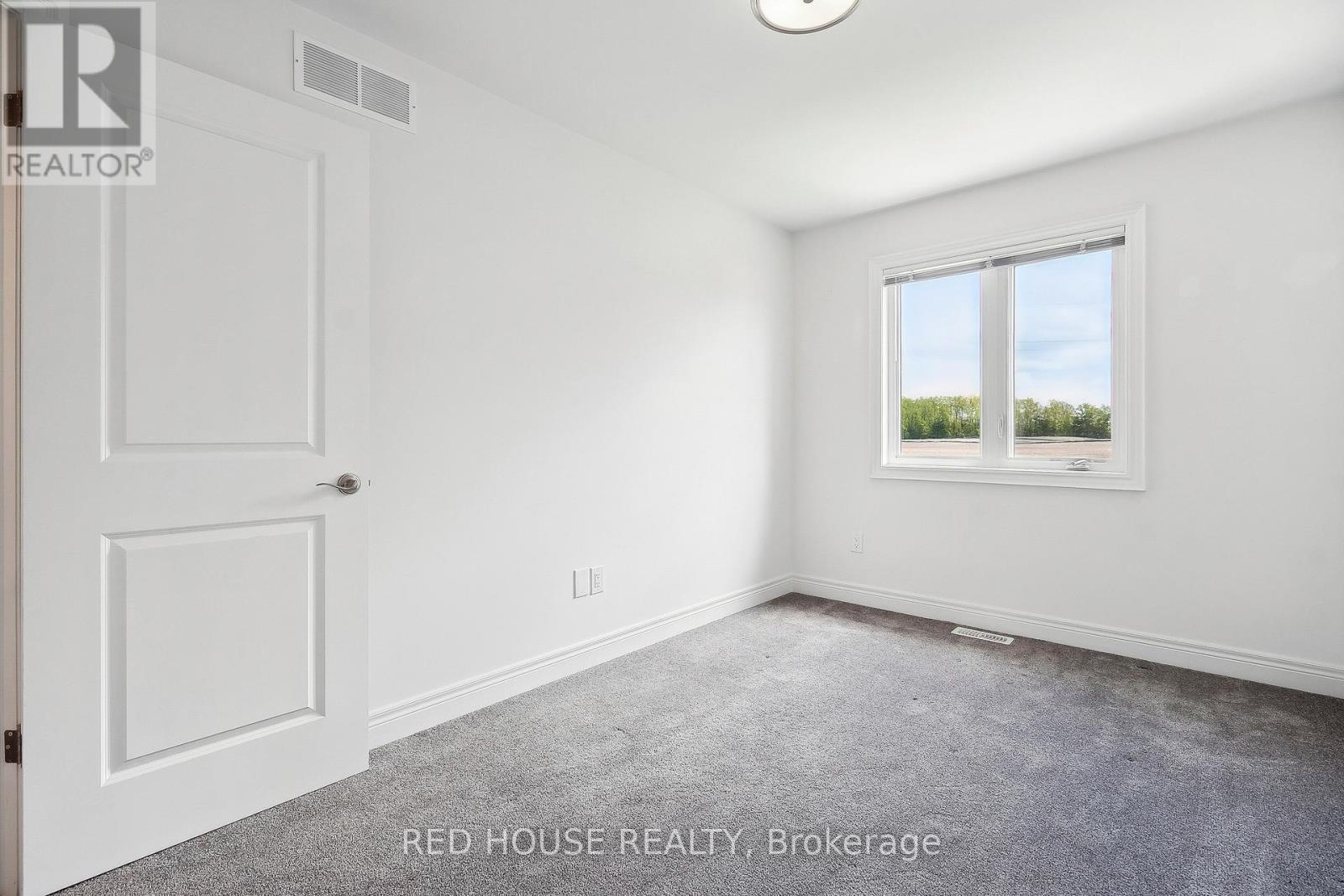 66 Venture Way, Thorold, Ontario  L2V 0H6 - Photo 24 - X12173126