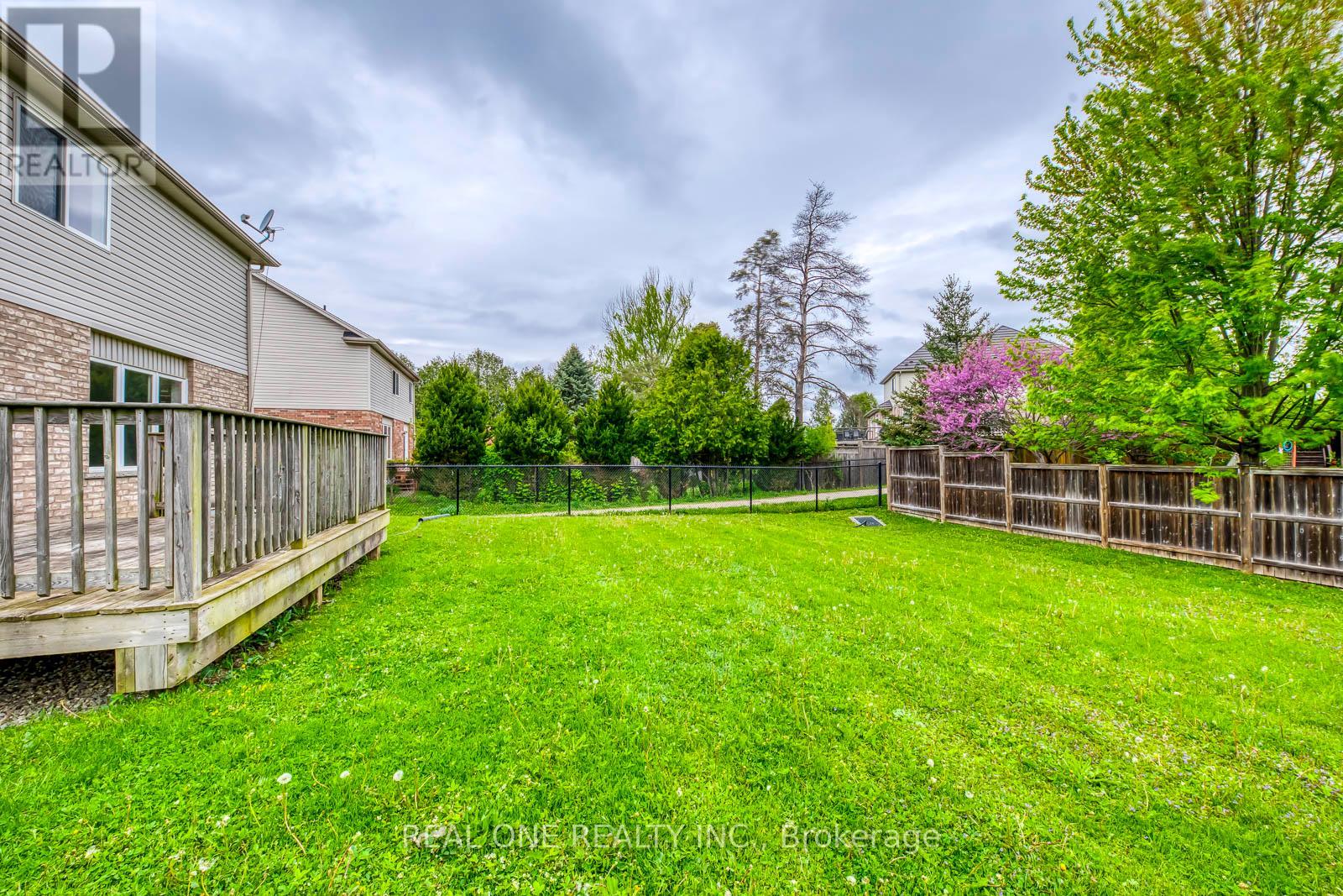 Upper - 132 Dawn Avenue, Guelph, Ontario  N3C 4J5 - Photo 25 - X12173189