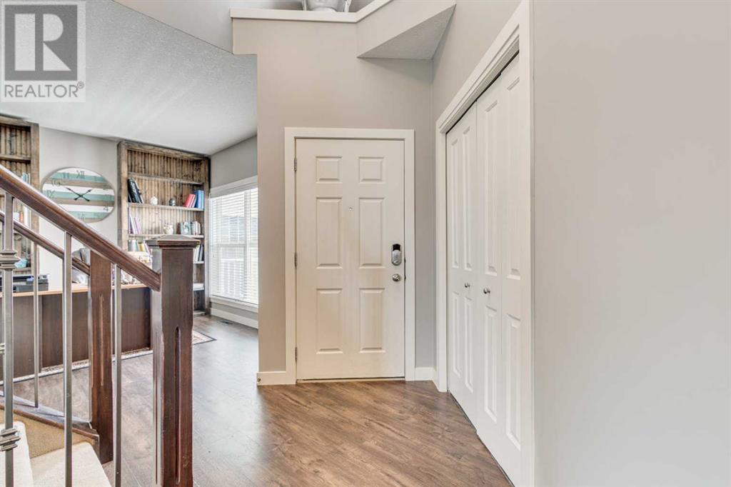 18 Westmount Way, Okotoks, Alberta  T1S 2L3 - Photo 12 - A2224482