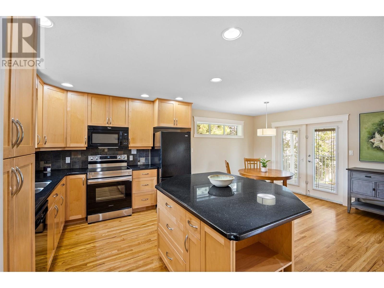 Property at 2035 MONTIETH Drive image 5