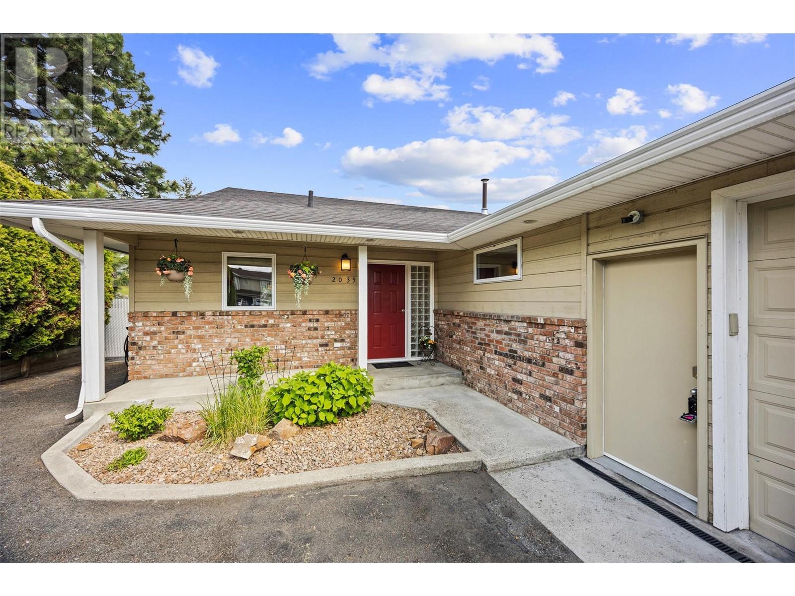 Property at 2035 MONTIETH Drive image 2