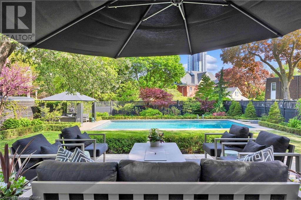 Property at 19 MAYNARD Avenue image 2