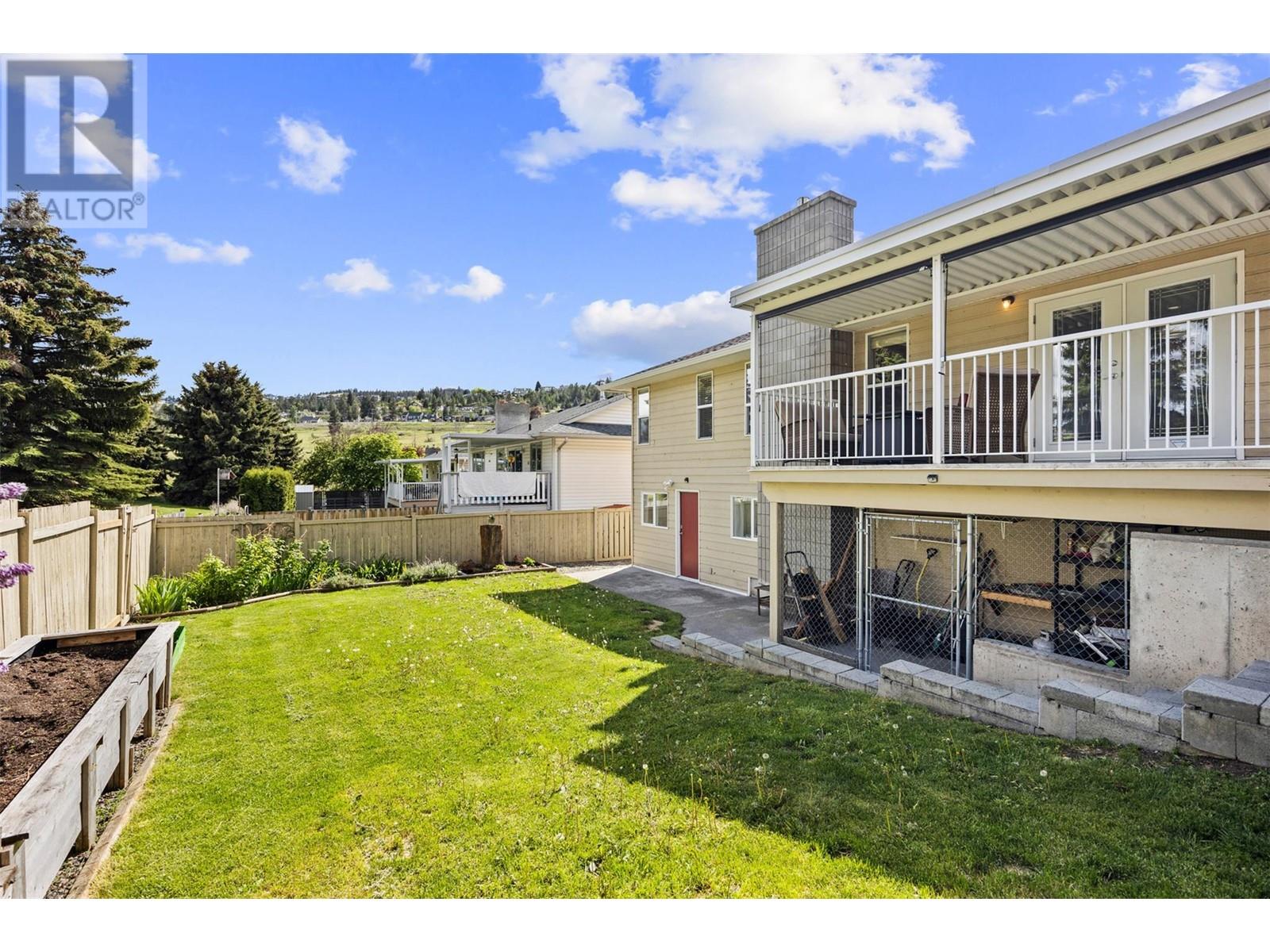 2035 MONTEITH Drive, Kamloops, BC V2E2G5
