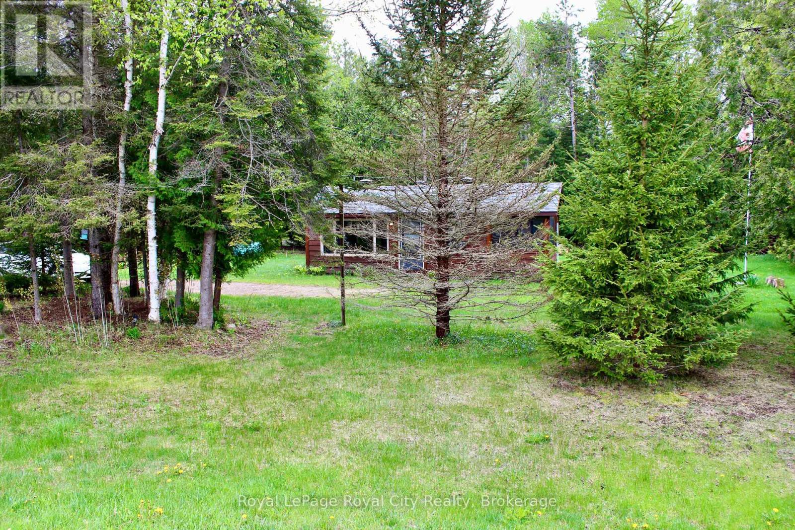 6339 Highway 6 Highway, Northern Bruce Peninsula, Ontario  N0H 2R0 - Photo 5 - X12173245