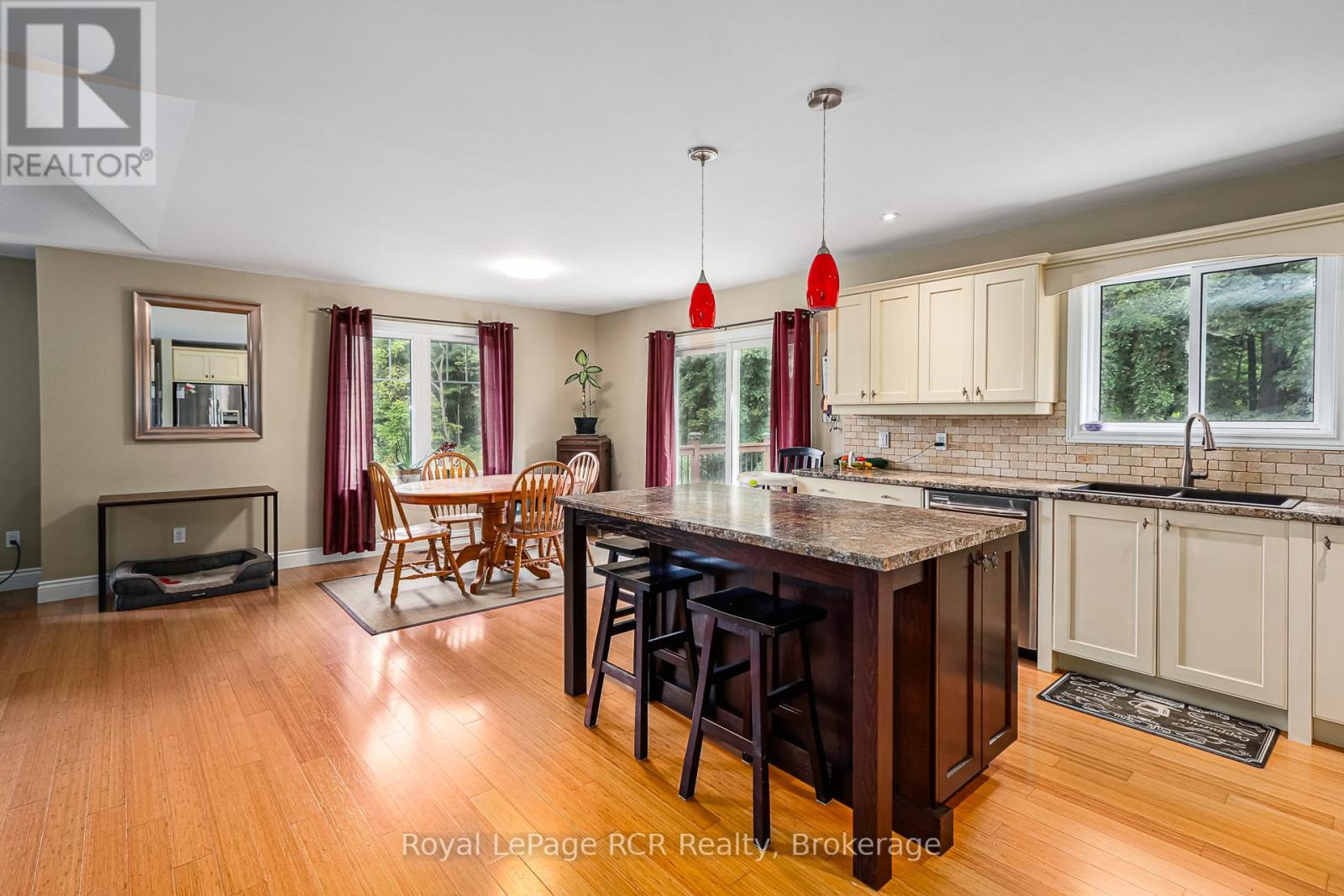 180 Raglan Street, Grey Highlands, Ontario  N0C 1E0 - Photo 8 - X12104906