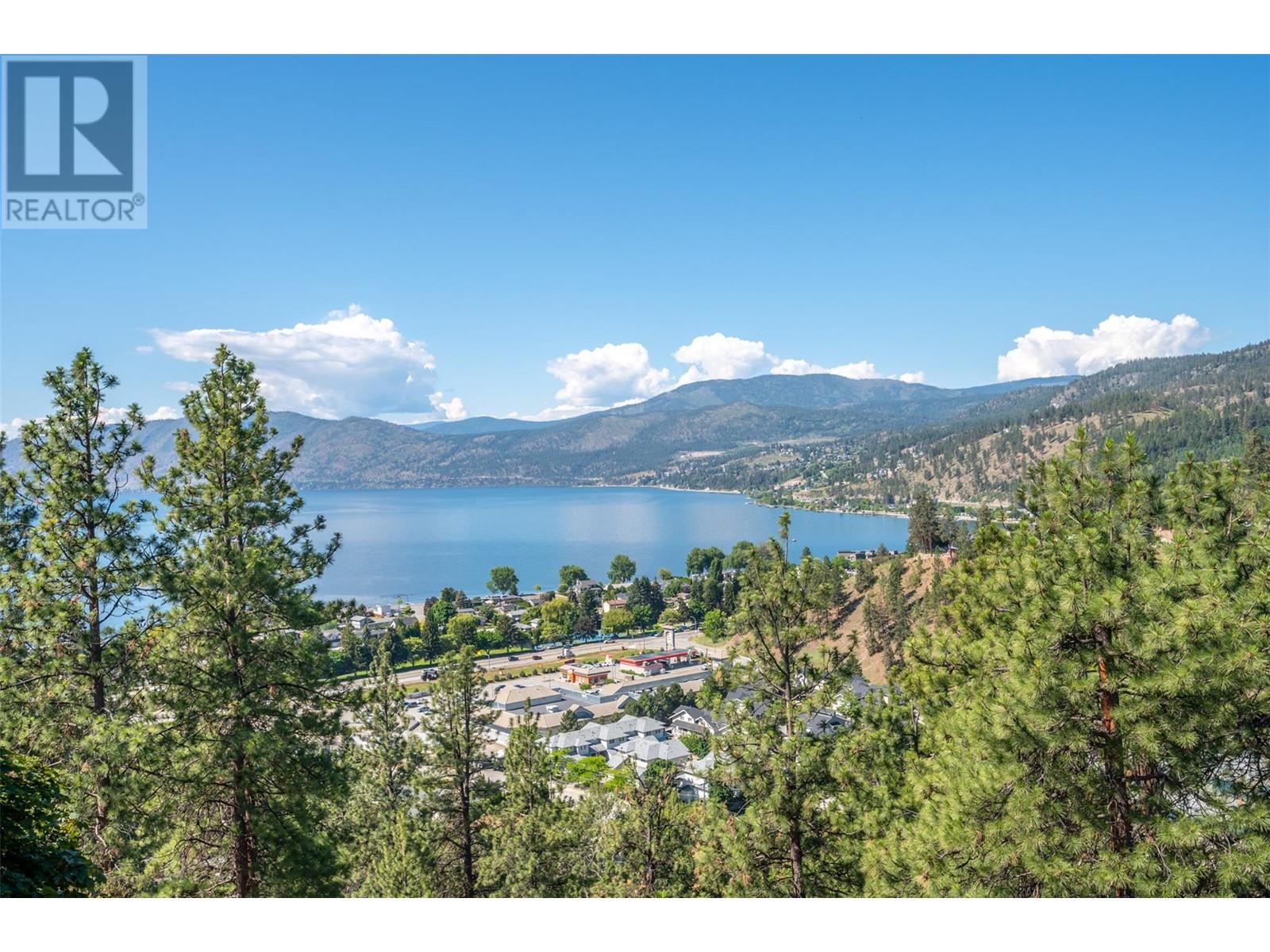 3906 Desert Pines Avenue, Peachland, BC V0H1X2