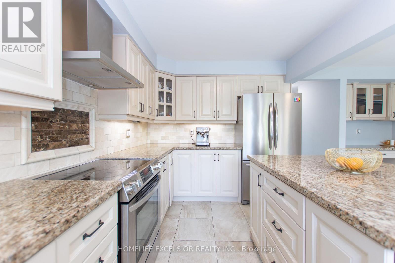 6842 Yarrow Avenue, Mississauga, Ontario  L5N 6V1 - Photo 11 - W12173020