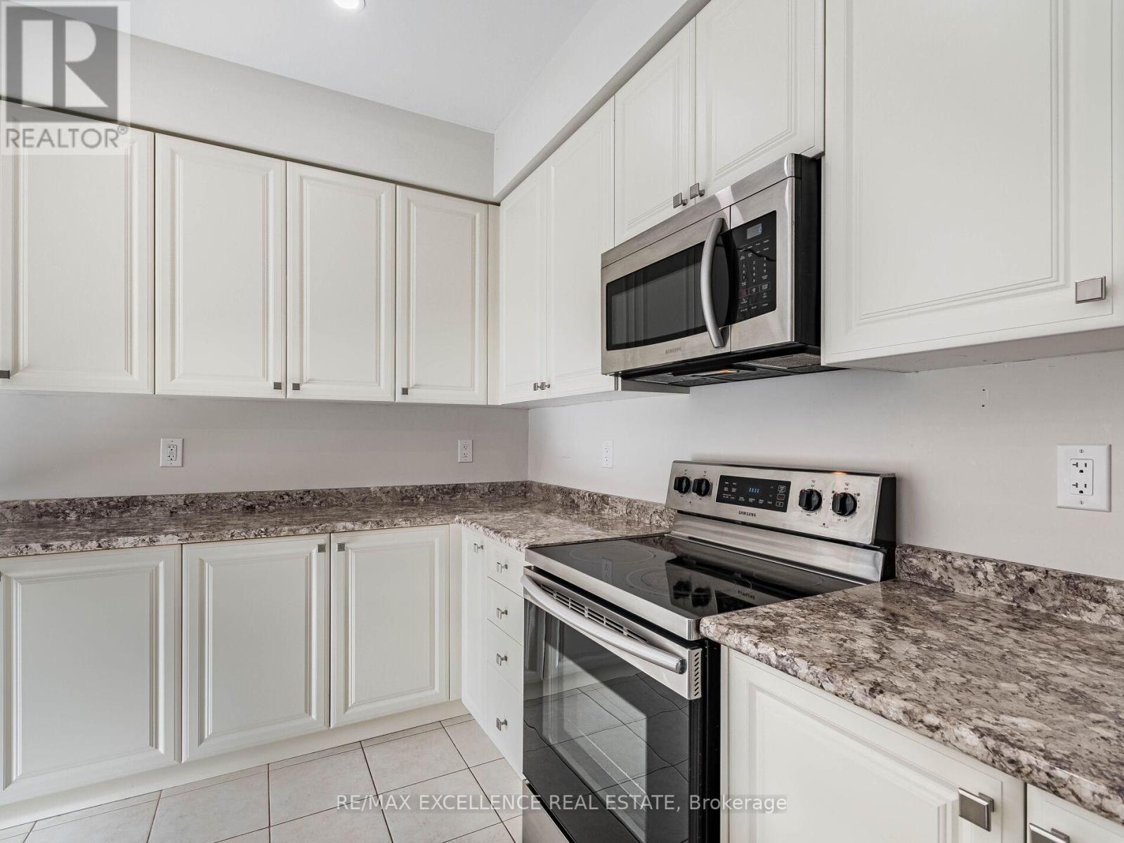 25 Doreen Drive, Thorold, Ontario  L3B 5N5 - Photo 18 - X12035323