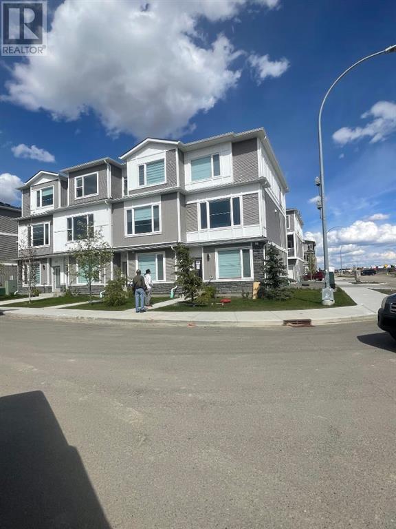 235 Saddlepeace Crescent Ne, Calgary, Alberta  T3J 2J2 - Photo 3 - A2223632