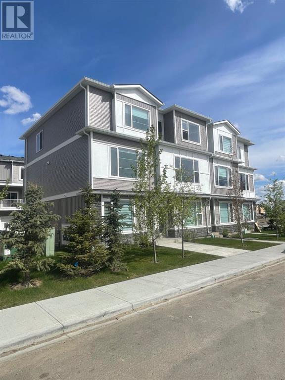 235 Saddlepeace Crescent Ne, Calgary, Alberta  T3J 2J2 - Photo 4 - A2223632