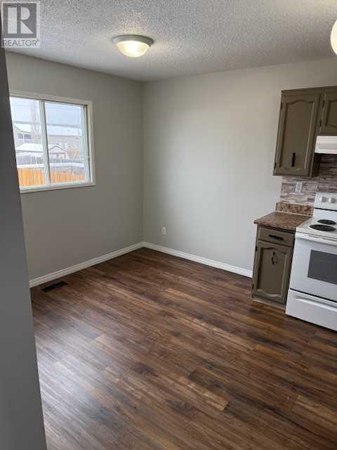 Property at 36 Cochrane Road image 4