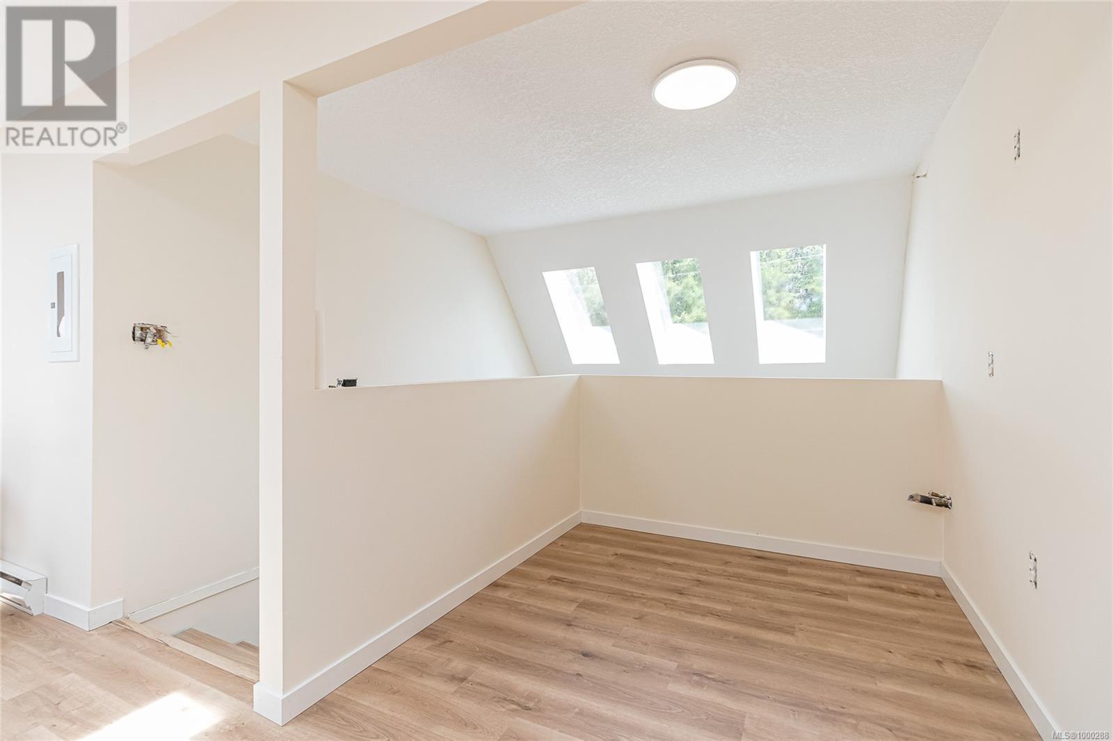 8 1210 Industrial Way, Parksville, British Columbia  V9P 2W8 - Photo 12 - 1000288