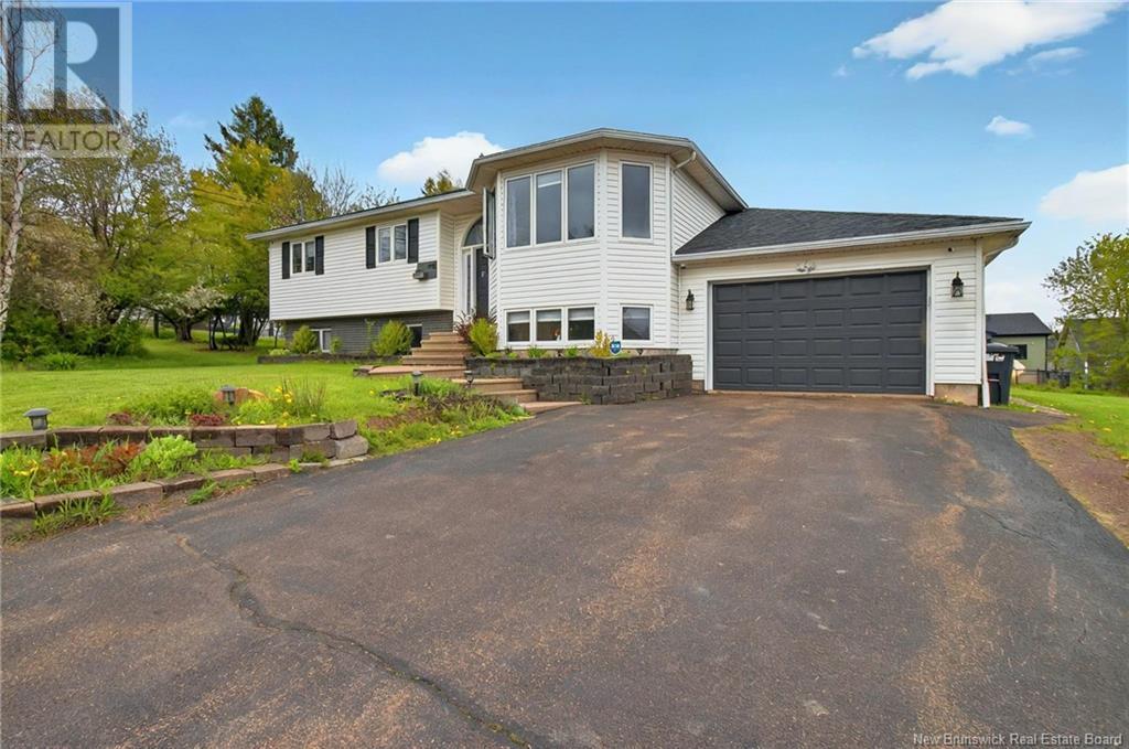 913 Melanson Road, Dieppe, New Brunswick  E1A 7P1 - Photo 1 - NB119342