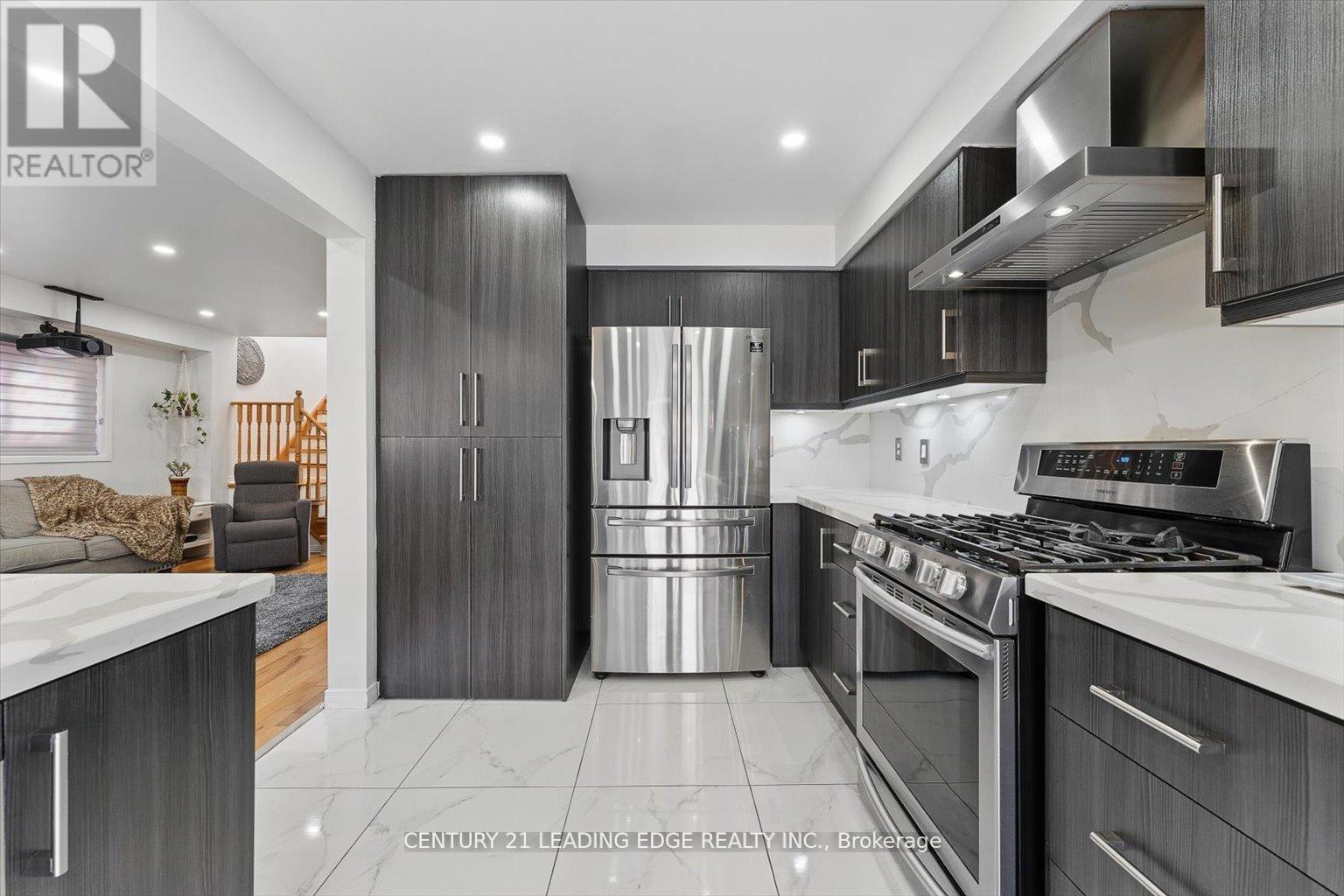 50 Seton Park Road, Toronto, Ontario  M3C 3Z6 - Photo 19 - C12172816