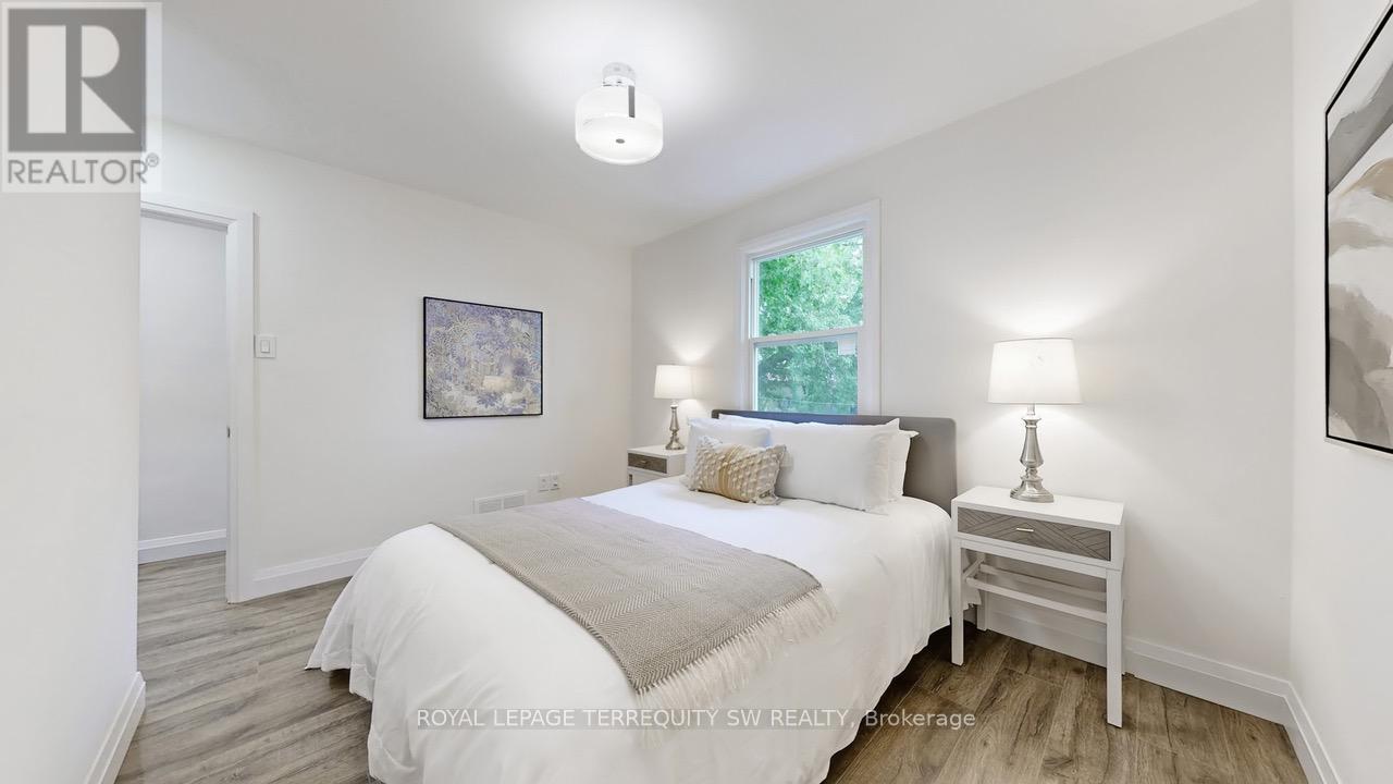 174 Linden Avenue, Toronto, Ontario  M1K 3H8 - Photo 11 - E12160588