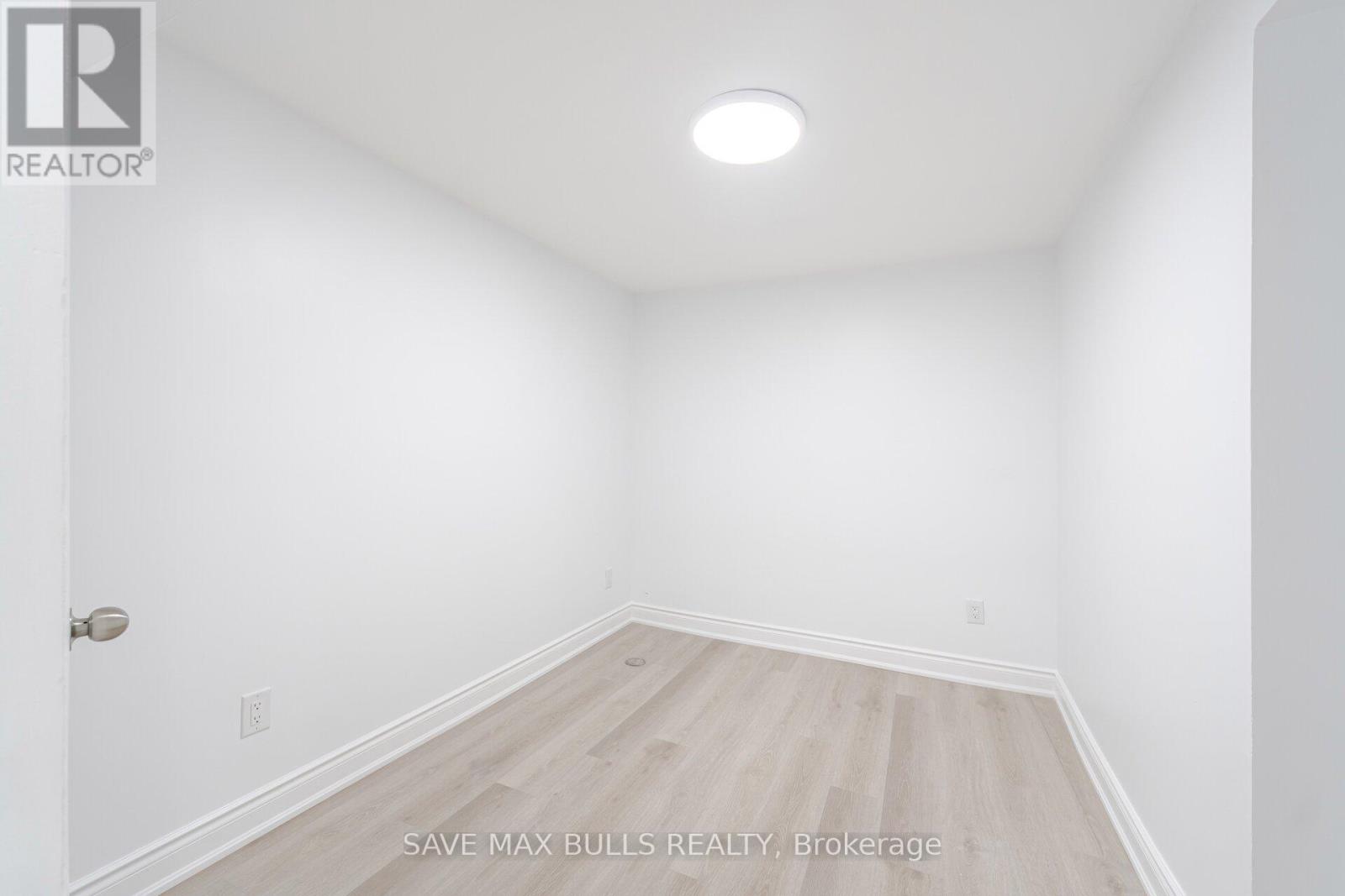 41 Glenmore Crescent, Brampton, Ontario  L6S 1H9 - Photo 37 - W12171295