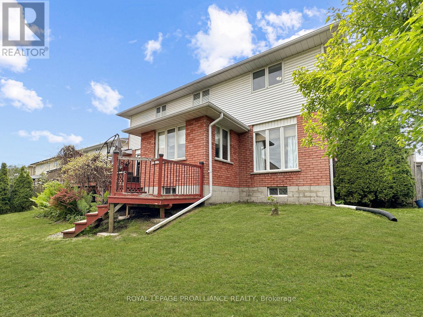 Property at 43 DUNGANNON DRIVE image 3