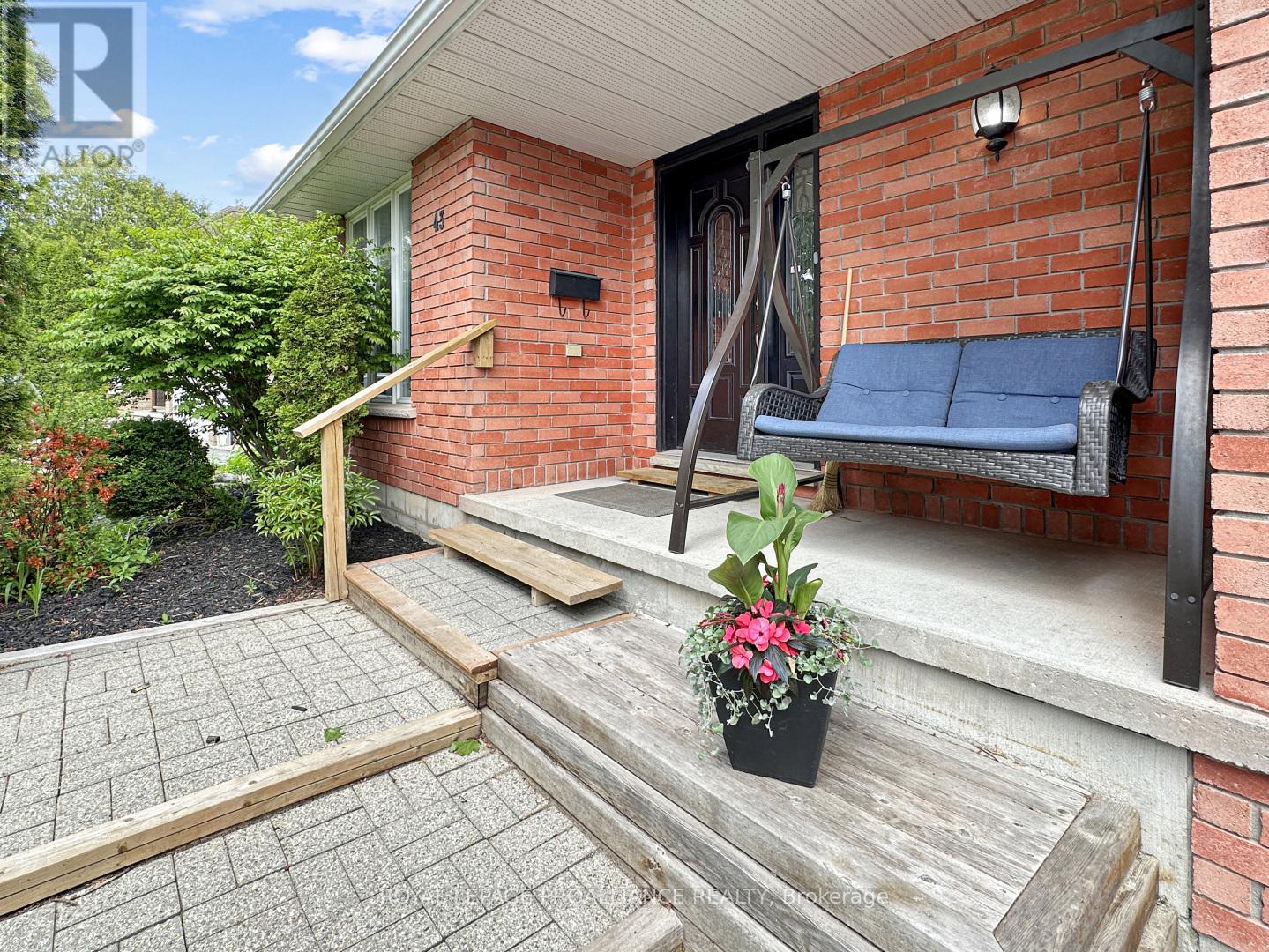 Property at 43 DUNGANNON DRIVE image 4