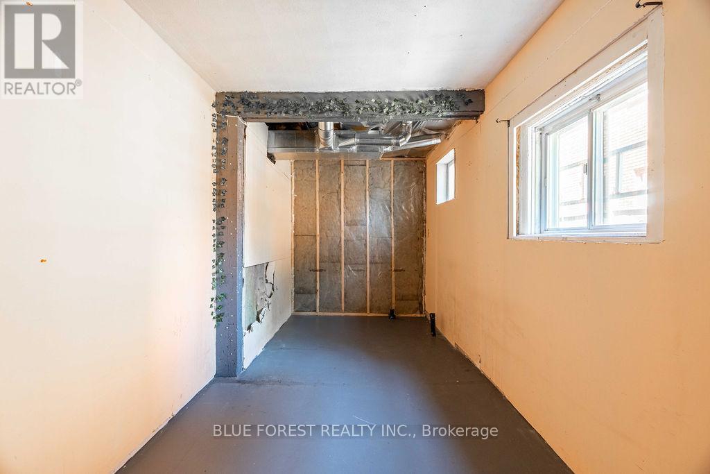 Photo 20 of 43 for 42 Terrace Street