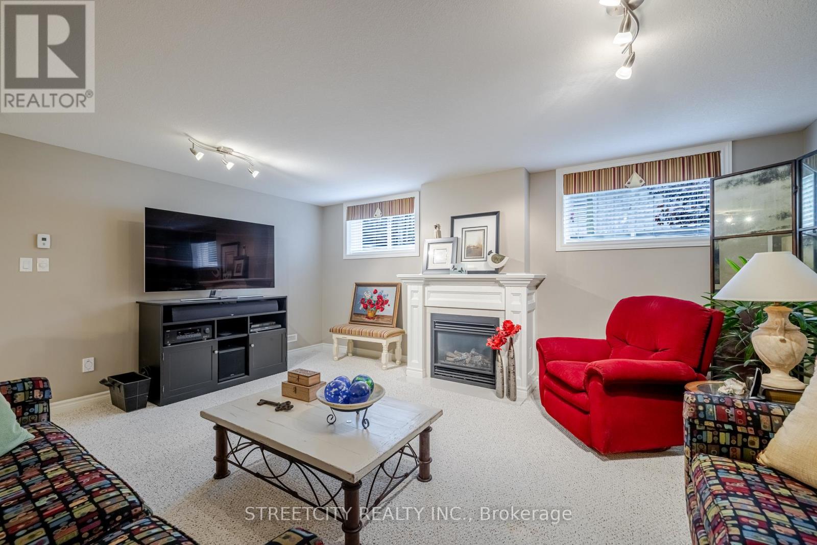 Photo 26 of 40 for 68 - 765 Killarney Road