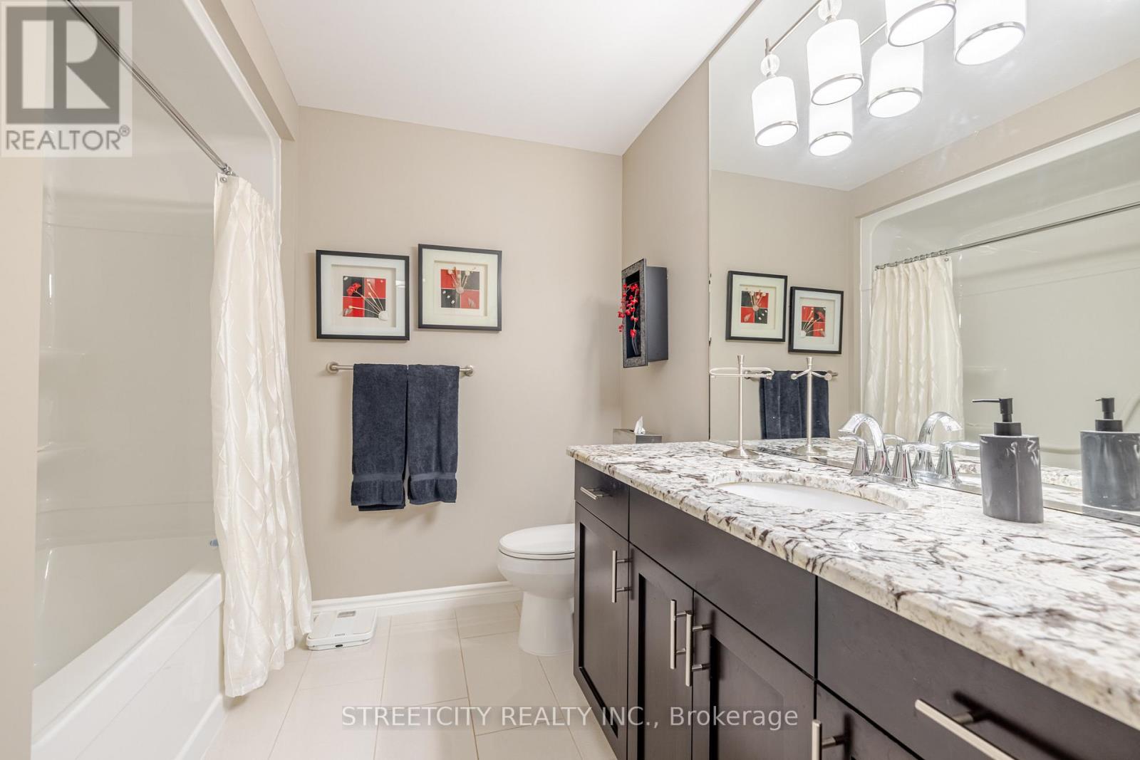 Photo 9 of 40 for 68 - 765 Killarney Road