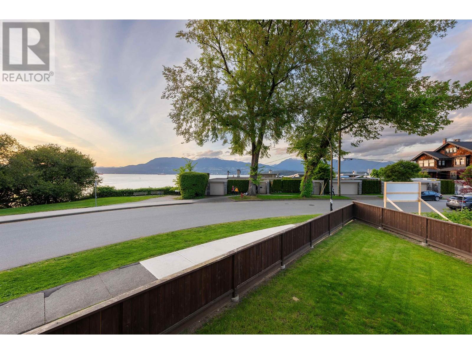 1428 Trafalgar Street, Vancouver, British Columbia  V6K 3R3 - Photo 5 - R2997694