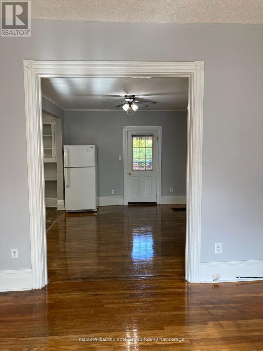 224 7th Street E, Owen Sound, Ontario  N4K 1H9 - Photo 13 - X12053779