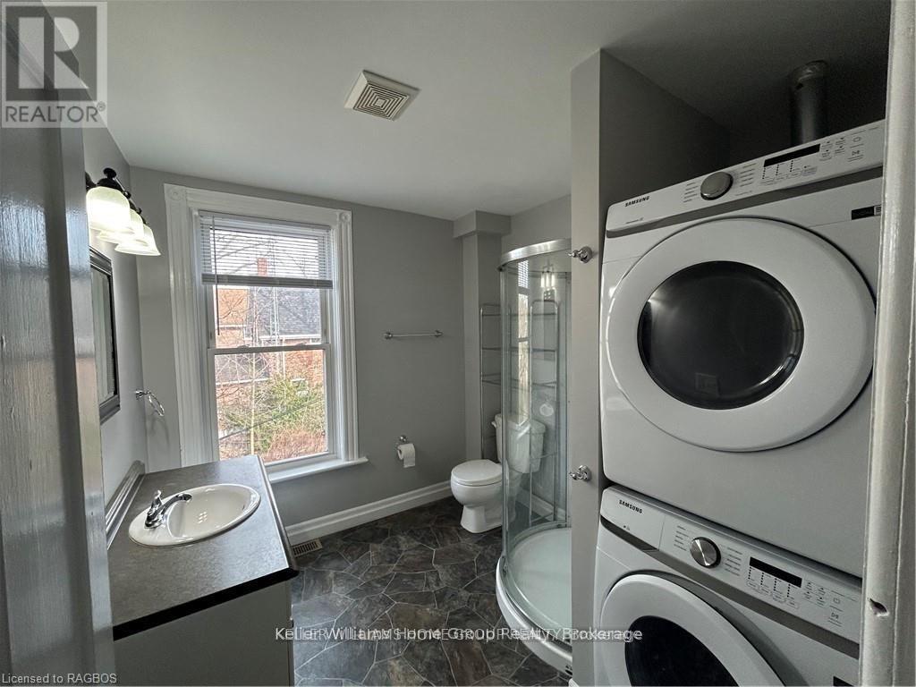 224 7th Street E, Owen Sound, Ontario  N4K 1H9 - Photo 8 - X12053779
