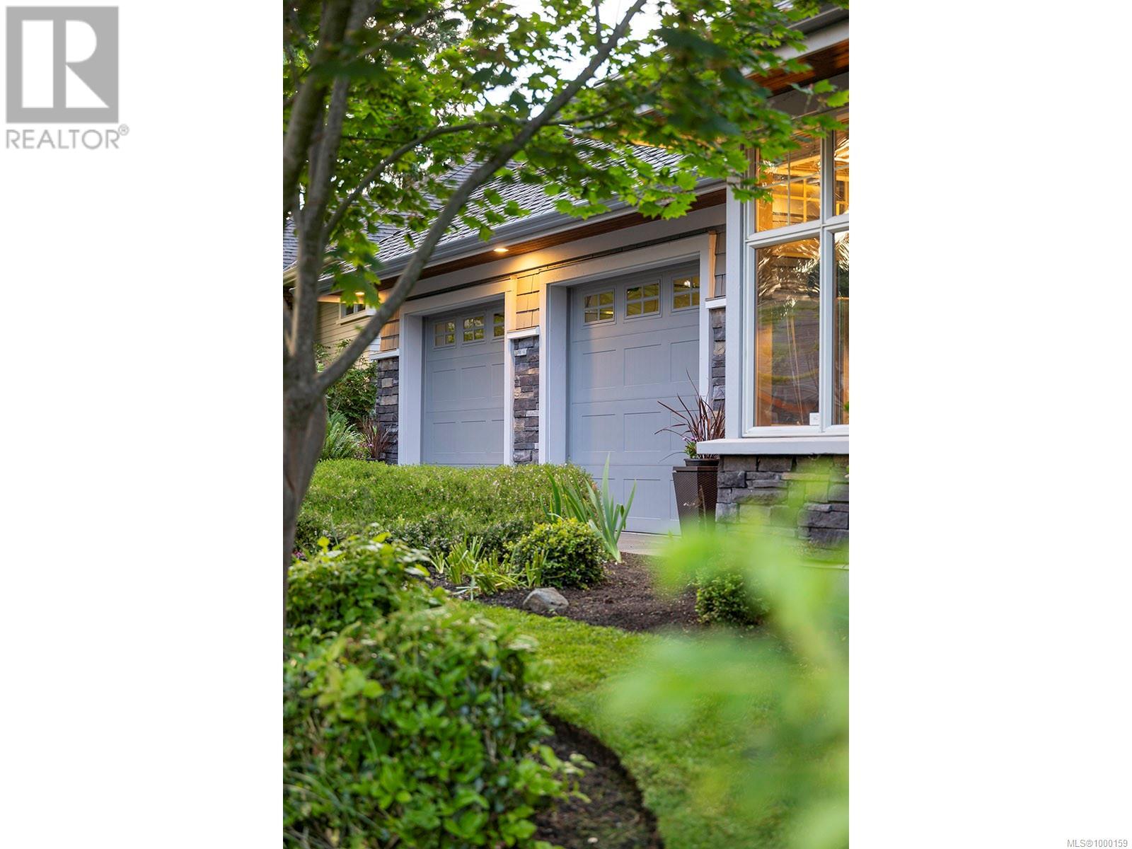 Property at 1267 Oceanwood Lane image 4